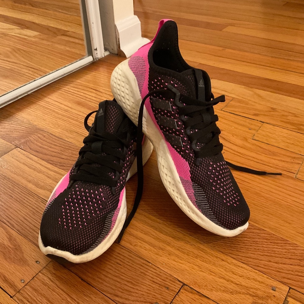 Adidas Bounce Womens Shoe